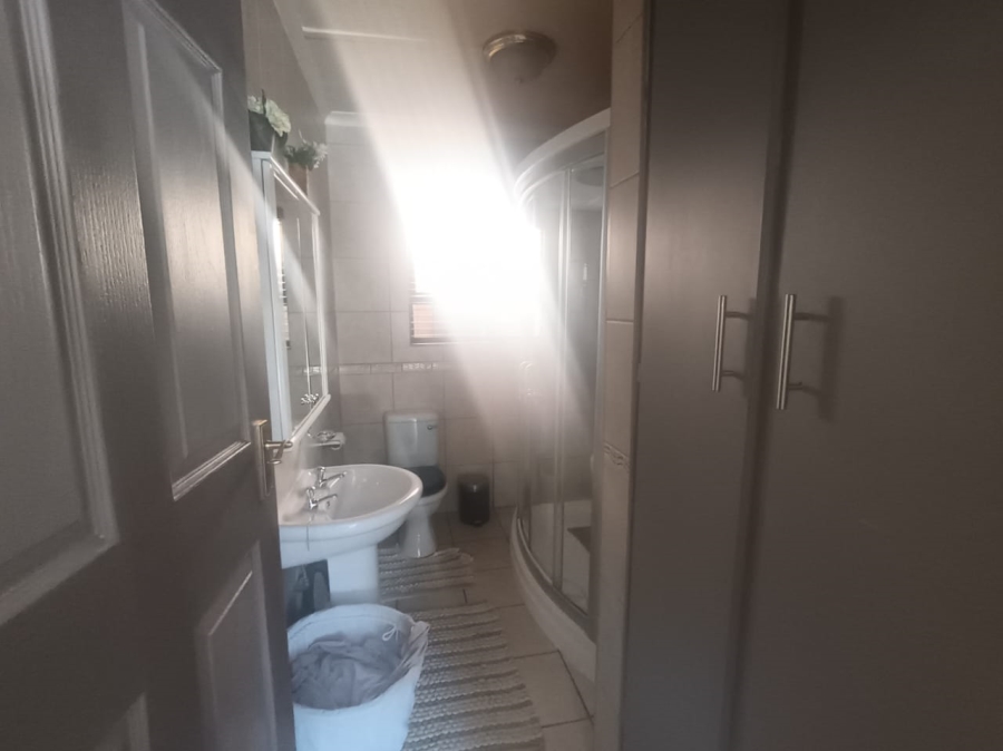 3 Bedroom Property for Sale in Minerva Gardens Northern Cape